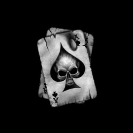 Black tee shirt Poker card skull