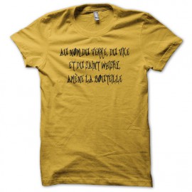 T-shirt Au nom du verre du vice et du saint whisky amène la bouteille yellow