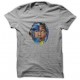 Pharrell Williams camisa gris con el casco daft punk