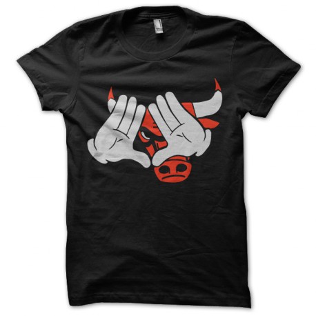 black chicago bulls shirt