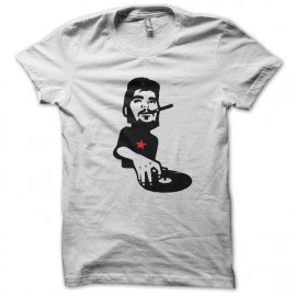 Che Guevara t-shirt with white plate