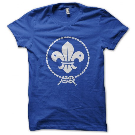 camisa azul del explorador